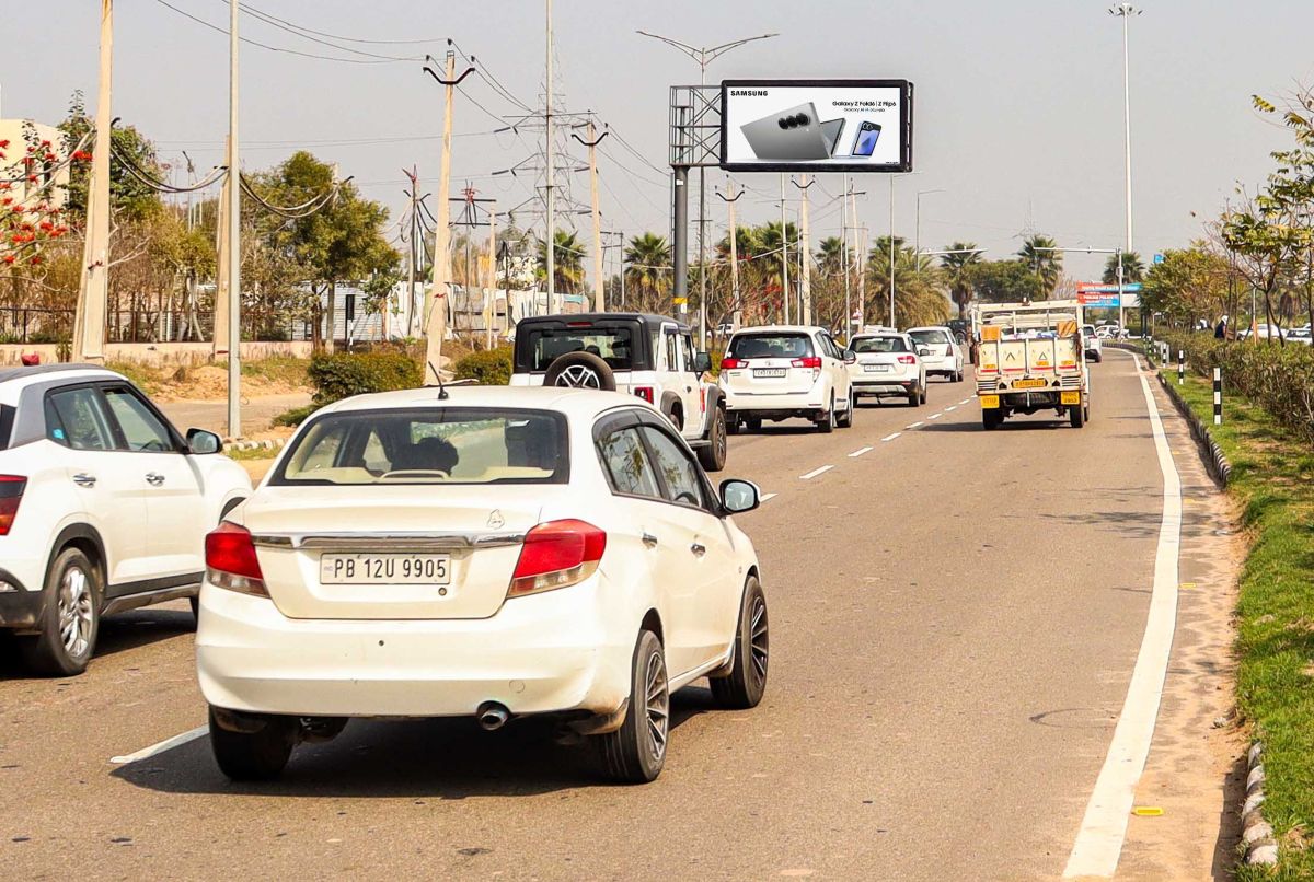 Airport Chowk, Facing Banur (IT City Road) C2